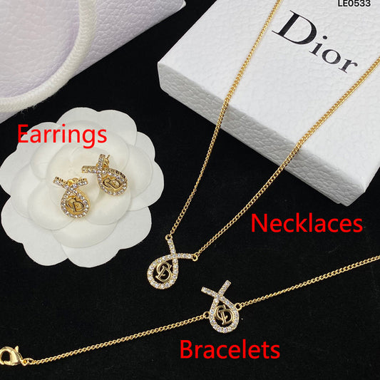 1YD204XDE Stylish  Earring Bracelets Necklaces