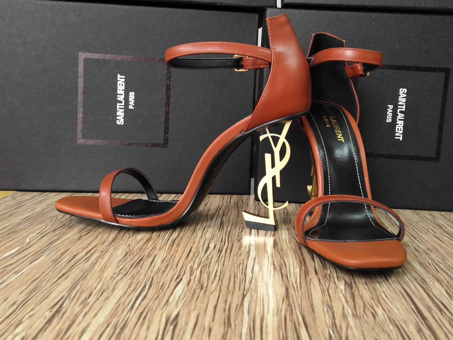 2XSL146ZDE Stylish leather high heels Heel high: 10.5cm
