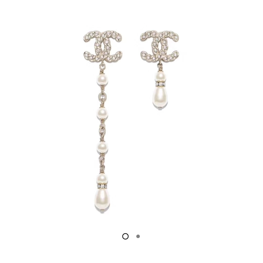 1YC103EDE Stylish Earrings
