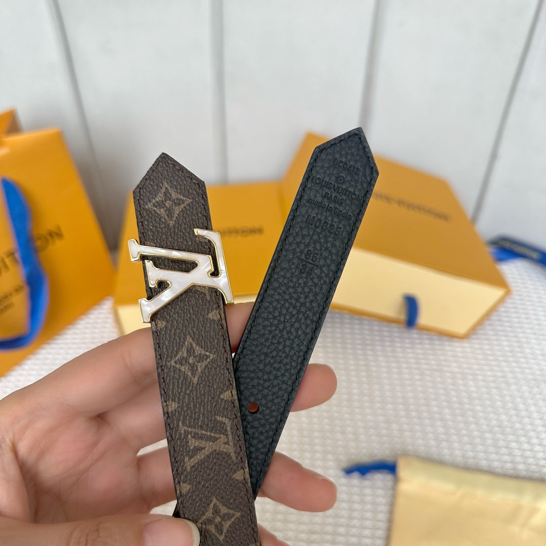 14E61PDE Stylish  High quality belt With full package