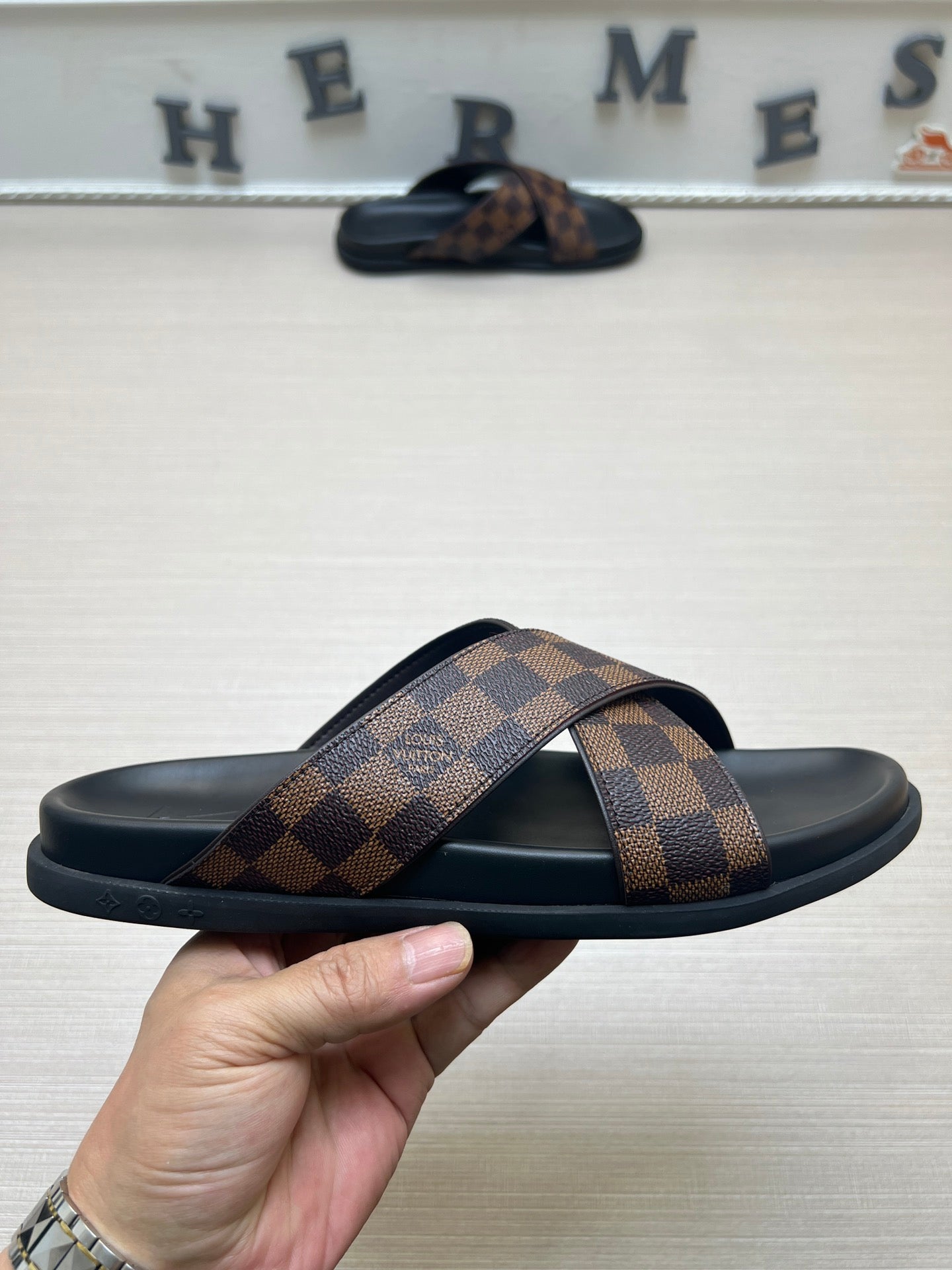 54E60ZDE Stylish slippers