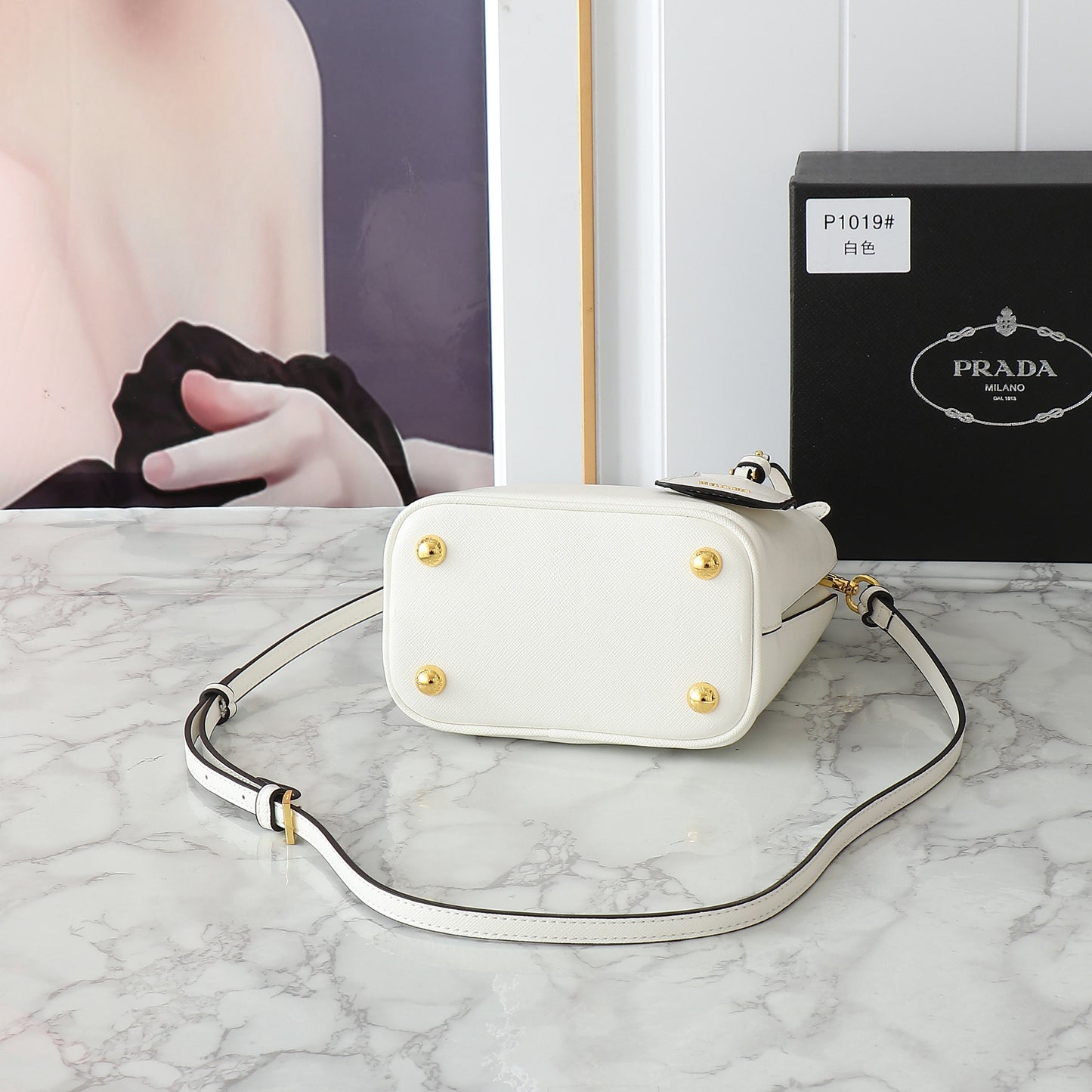 1WP102BDE Stylish leather bag