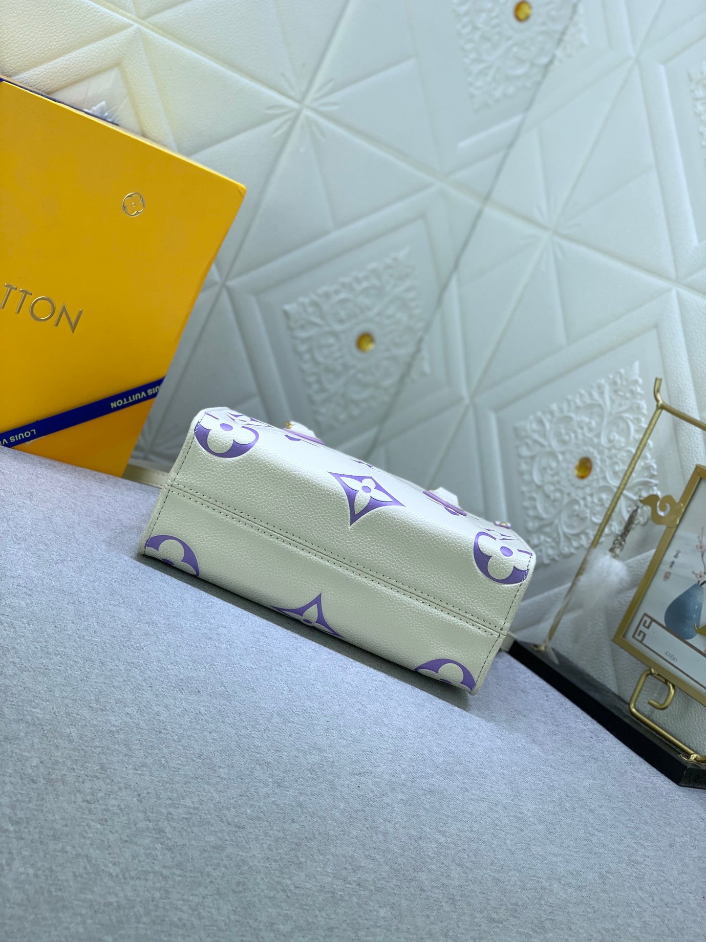 1XE279BDE Stylish leather bag 