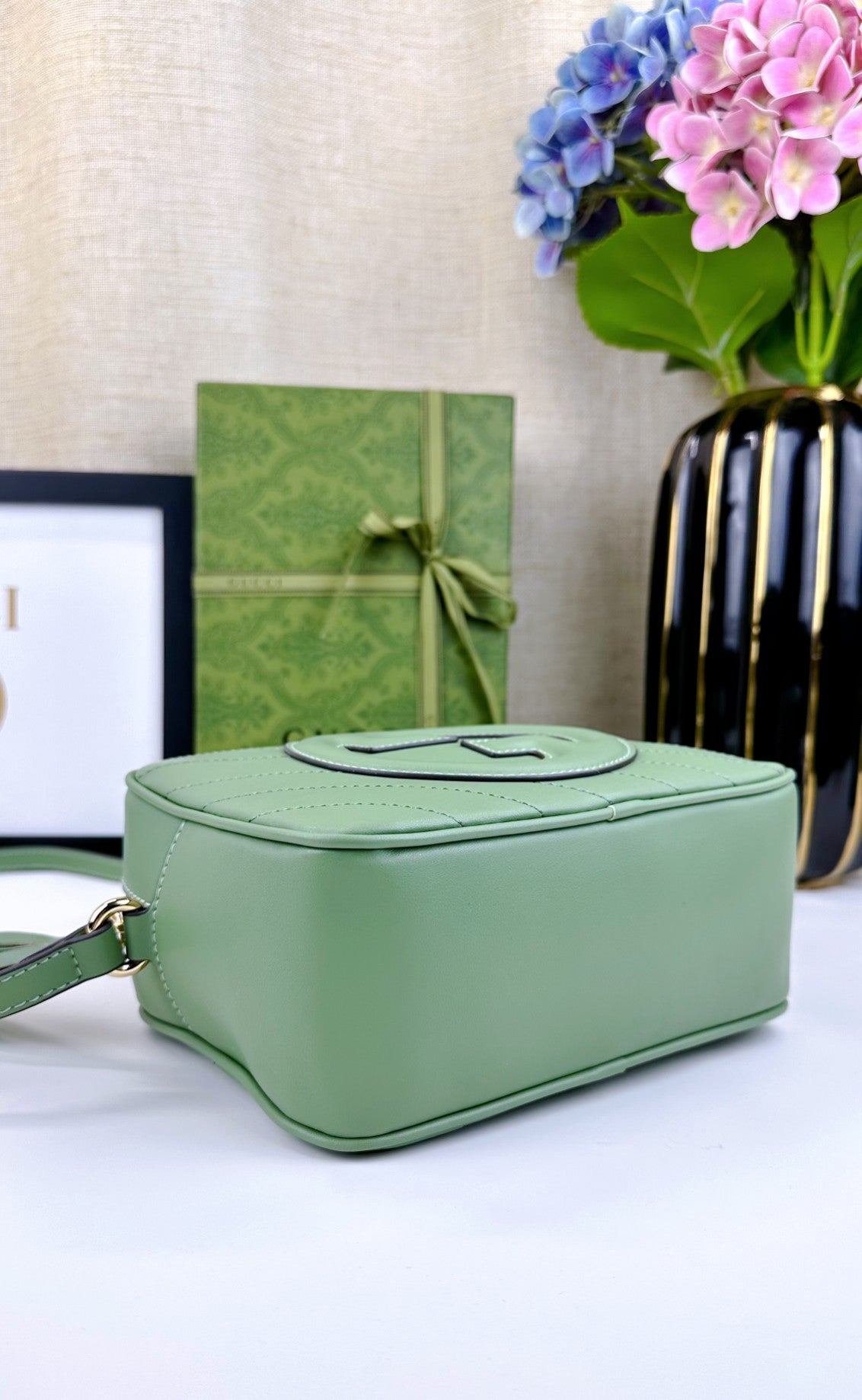 2WB29BDE Stylish leather bag