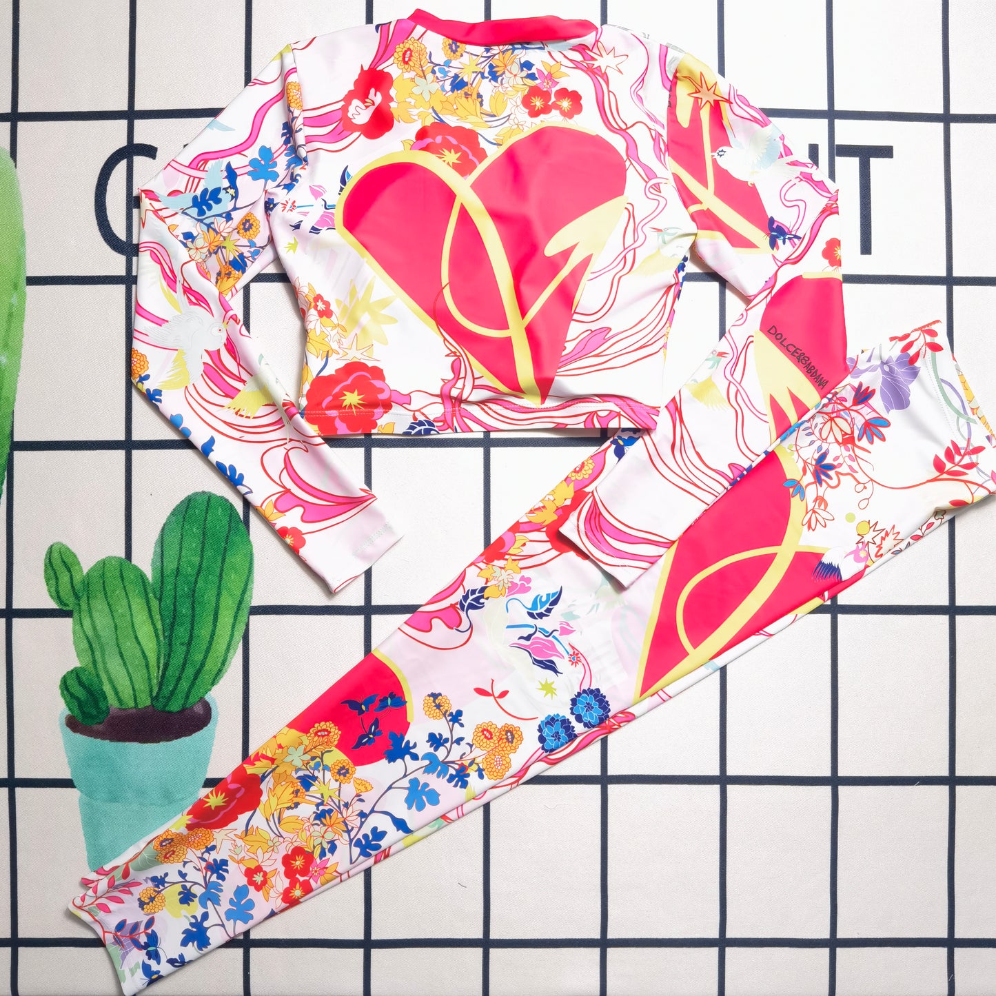14A143YDE Stylish Long sleeve swimsuit