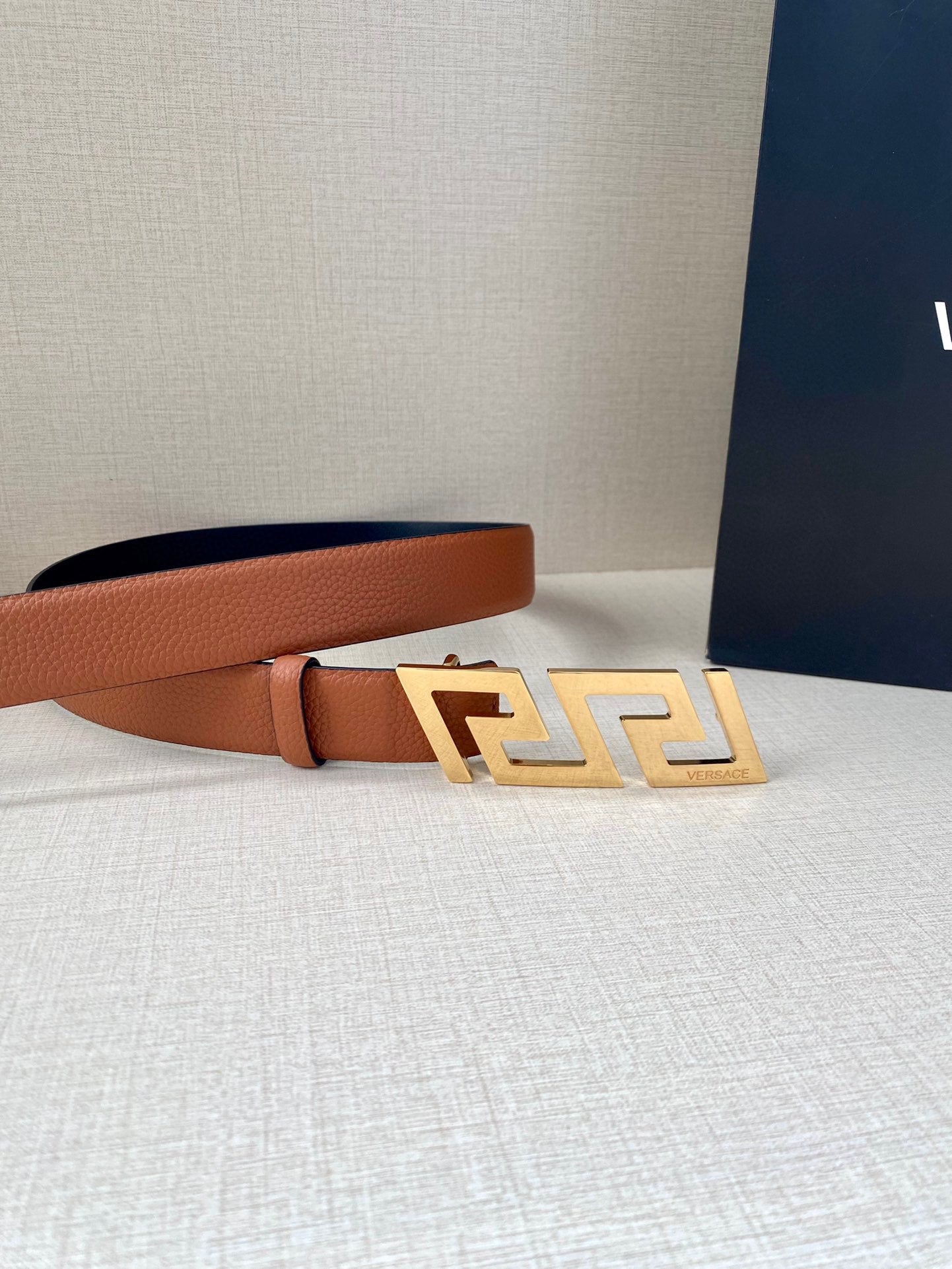 1WV166PDE Stylish  High quality belt With full package