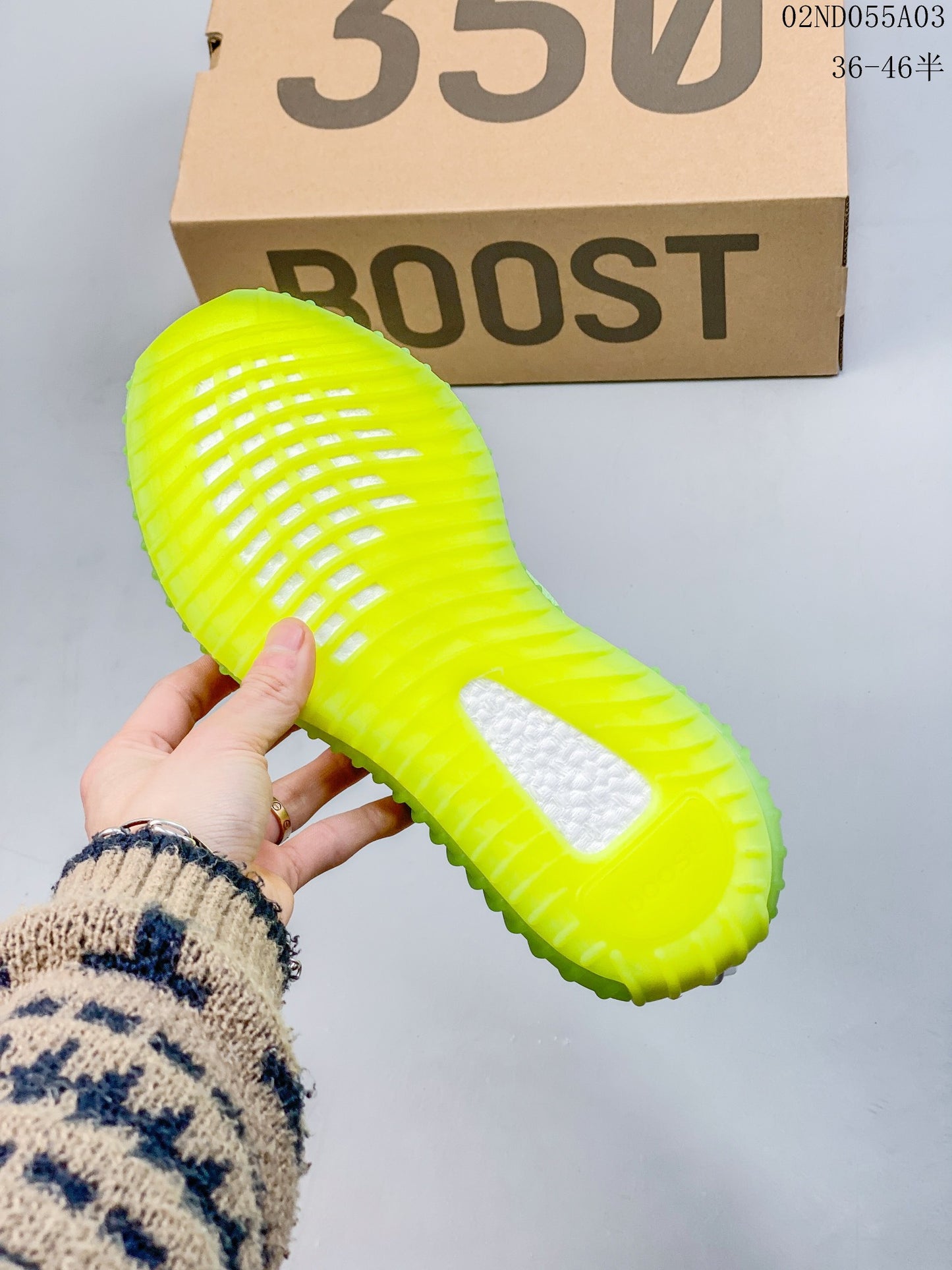 4YA88ZDE Stylish Sneakers (No Box, August-October Big Sale)