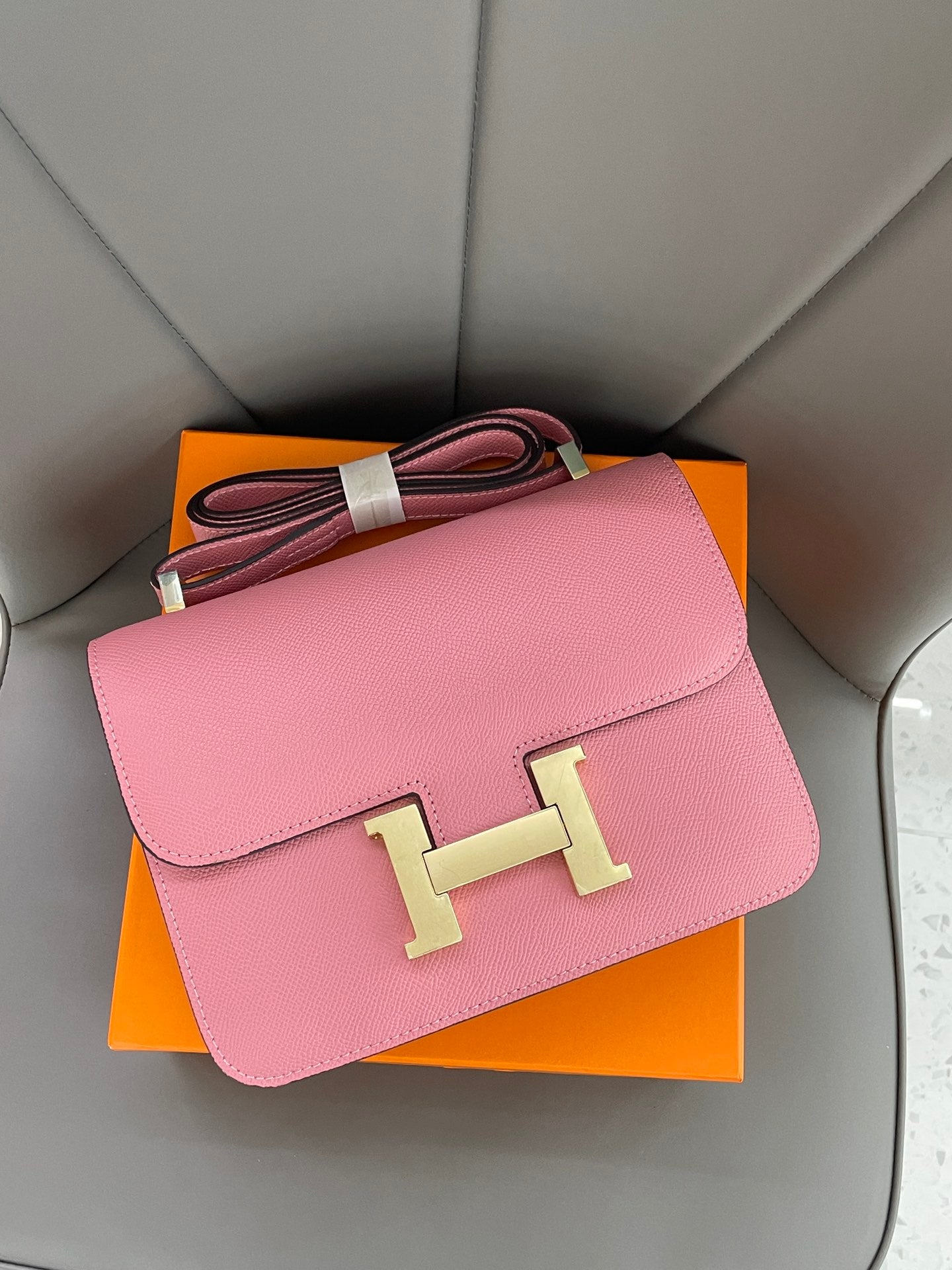 155NH63BDE Stylish leather bag