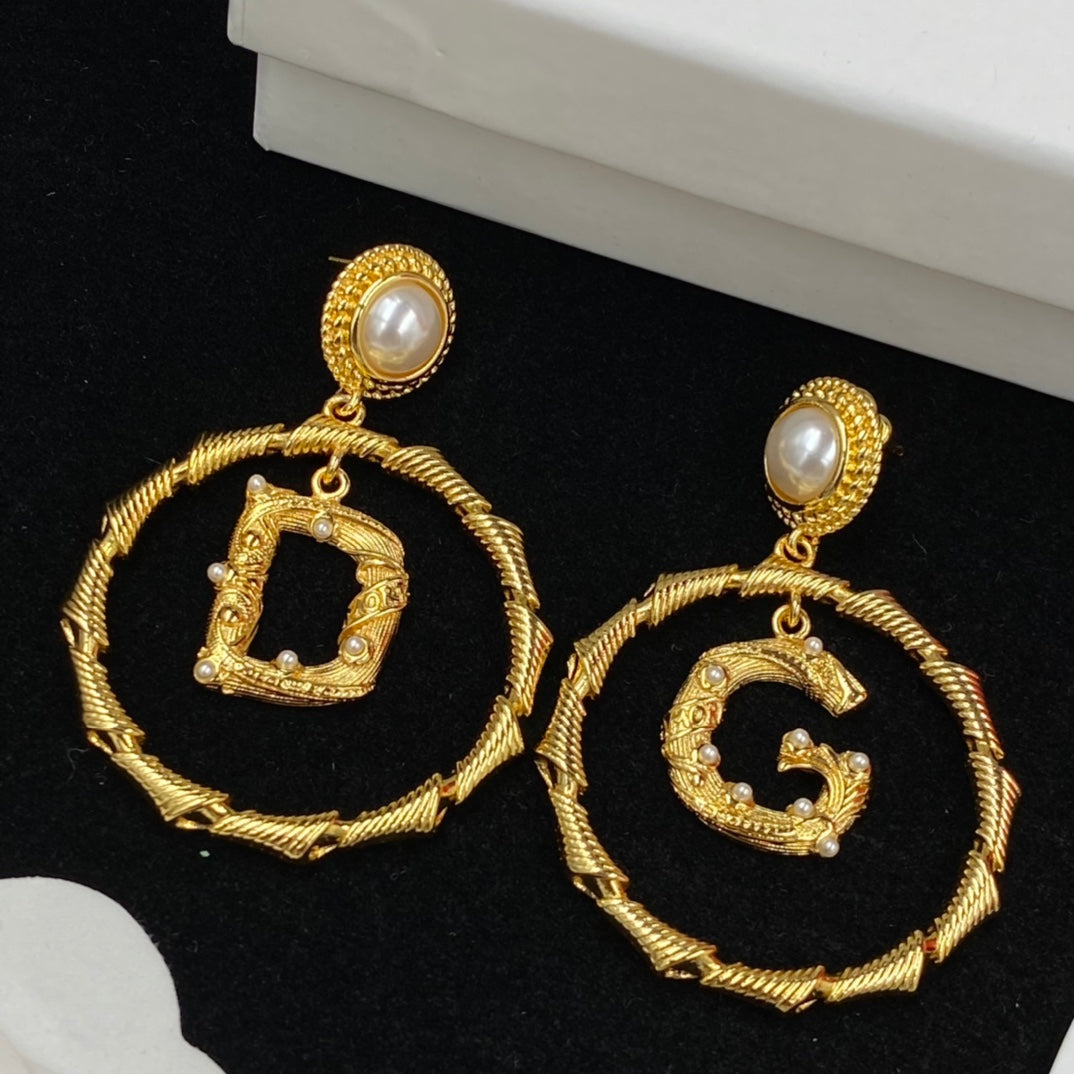 1XA586EDE Stylish Earrings