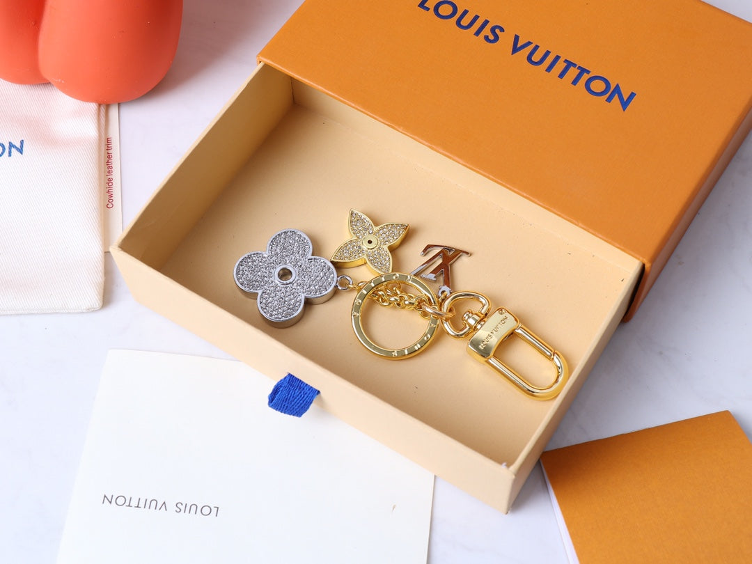 1E6ADE Stylish  Keychains
