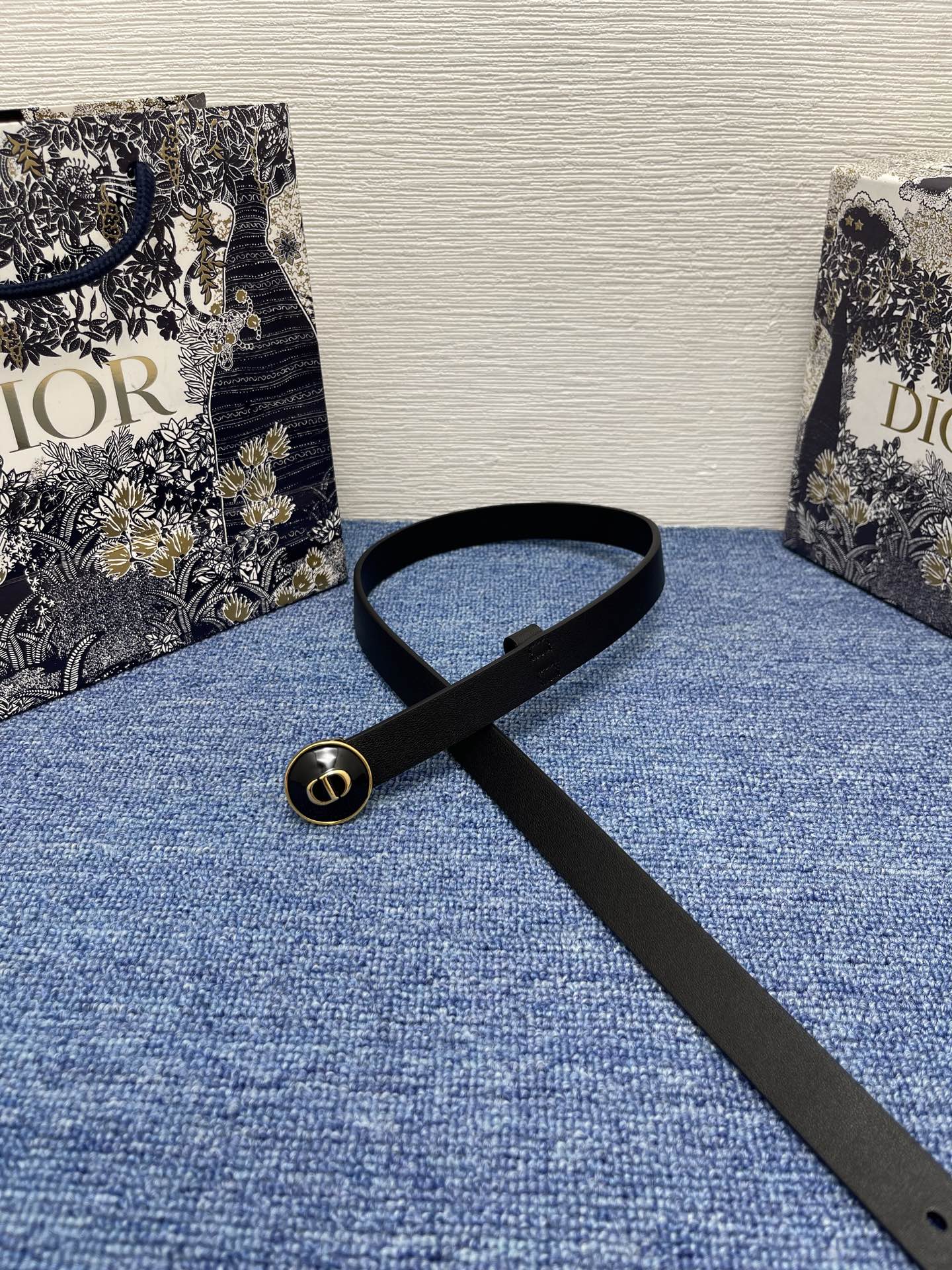 155RD201PDE Stylish  High quality belt With full package