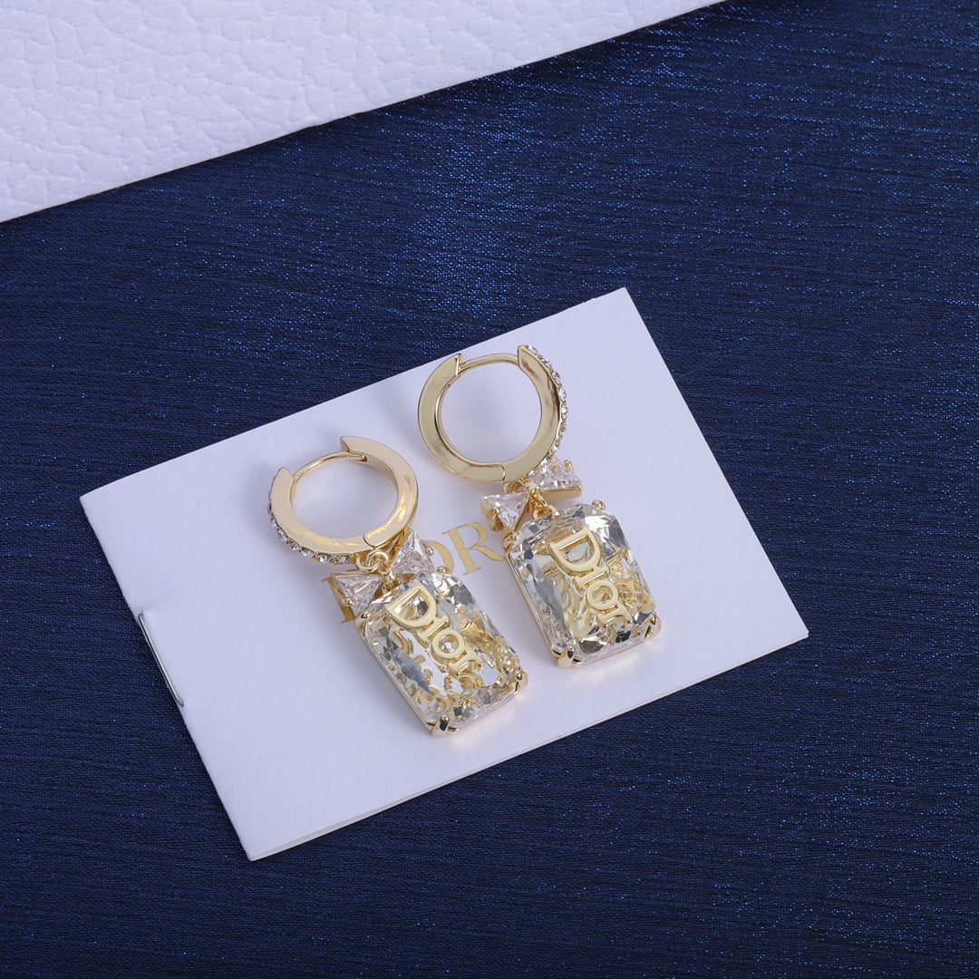 14D988EDE Stylish Earrings