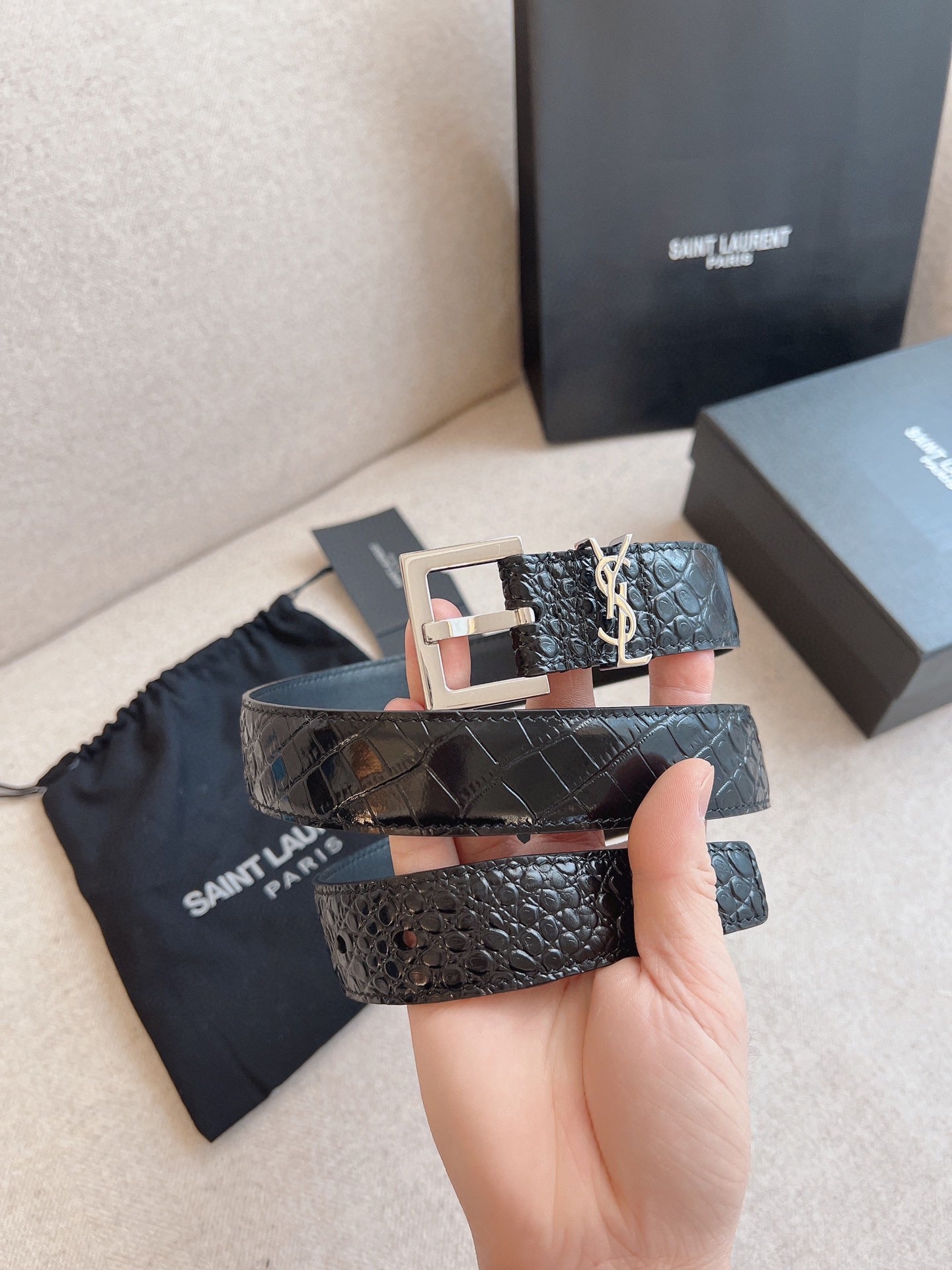 155RSL225PDE Stylish  High quality belt With full package