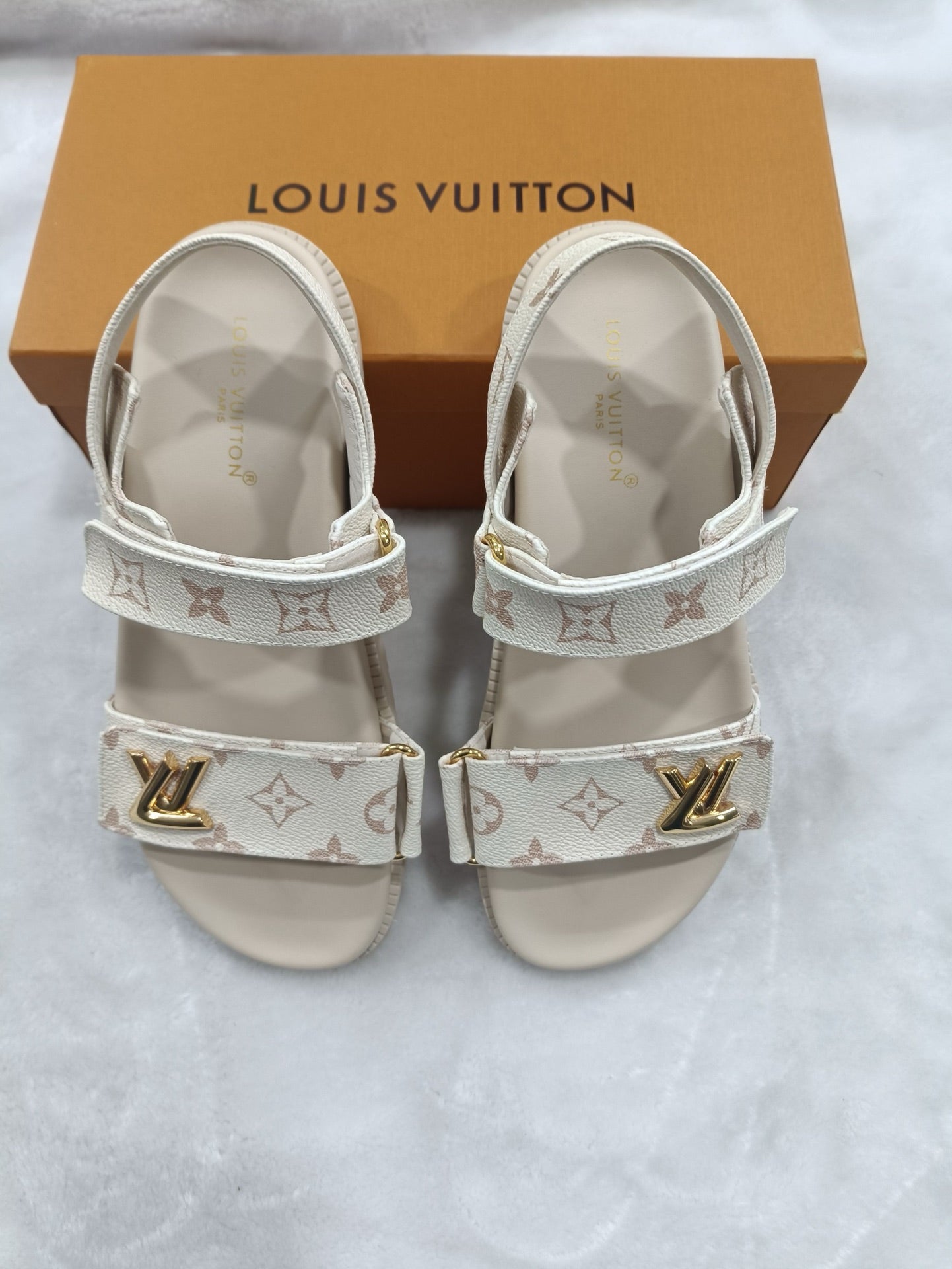 5LE211ZDE Stylish sandals