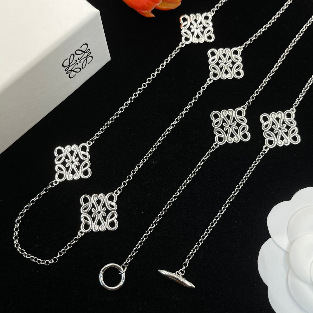 14A755KDE Stylish Necklaces