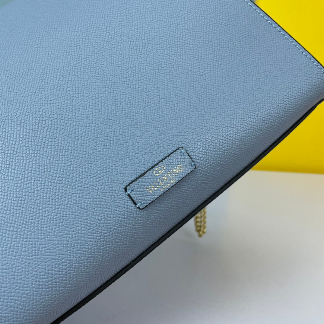 1XVL30BDE Stylish leather bag 