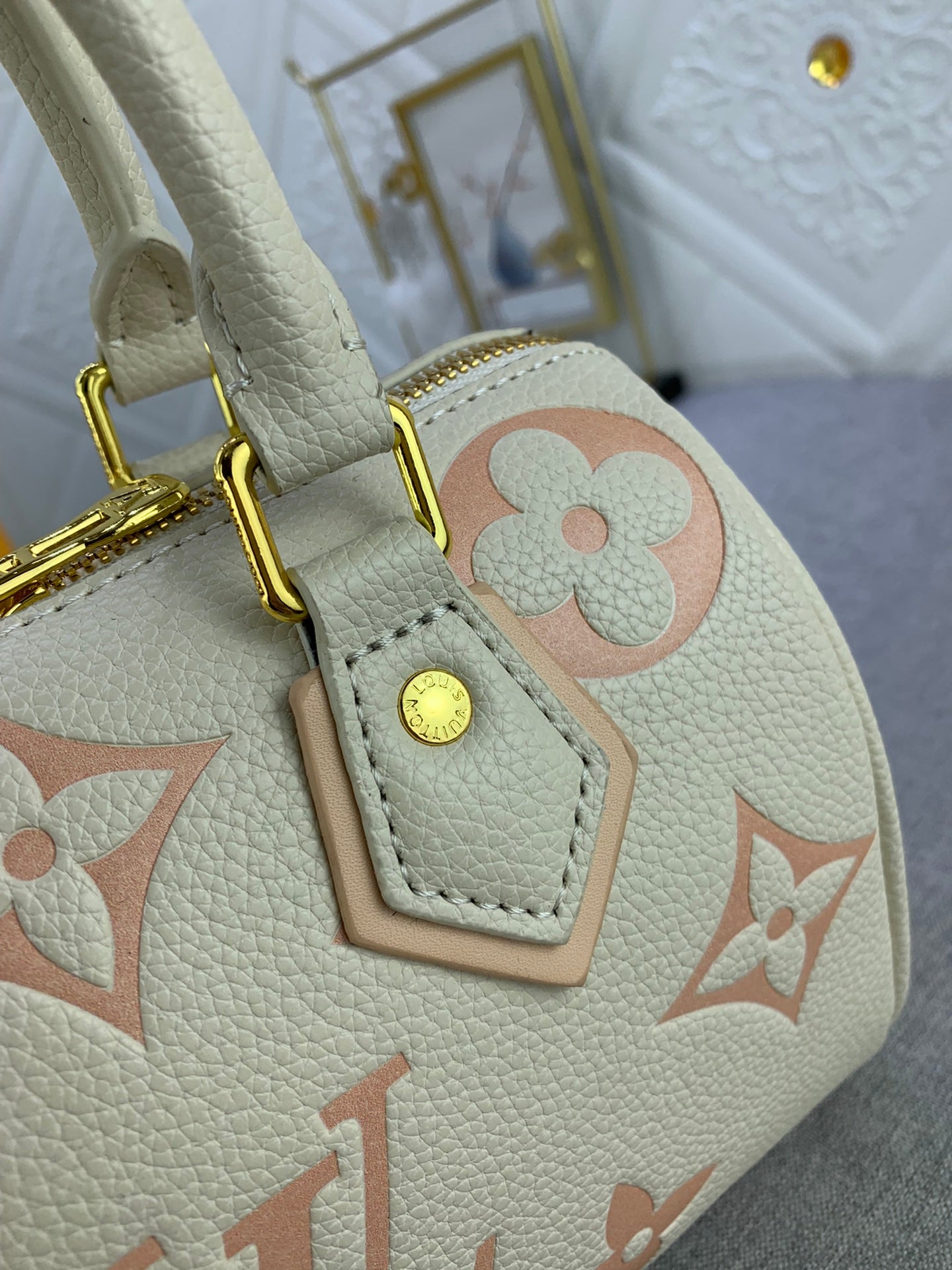 2XE264BDE Stylish leather bag 