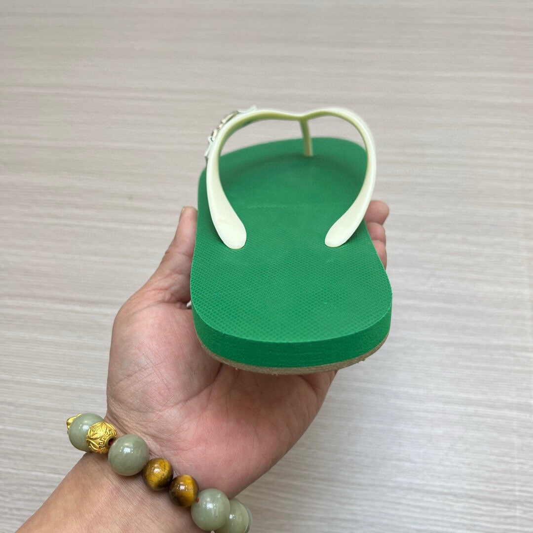 54A162ZDE Stylish slippers