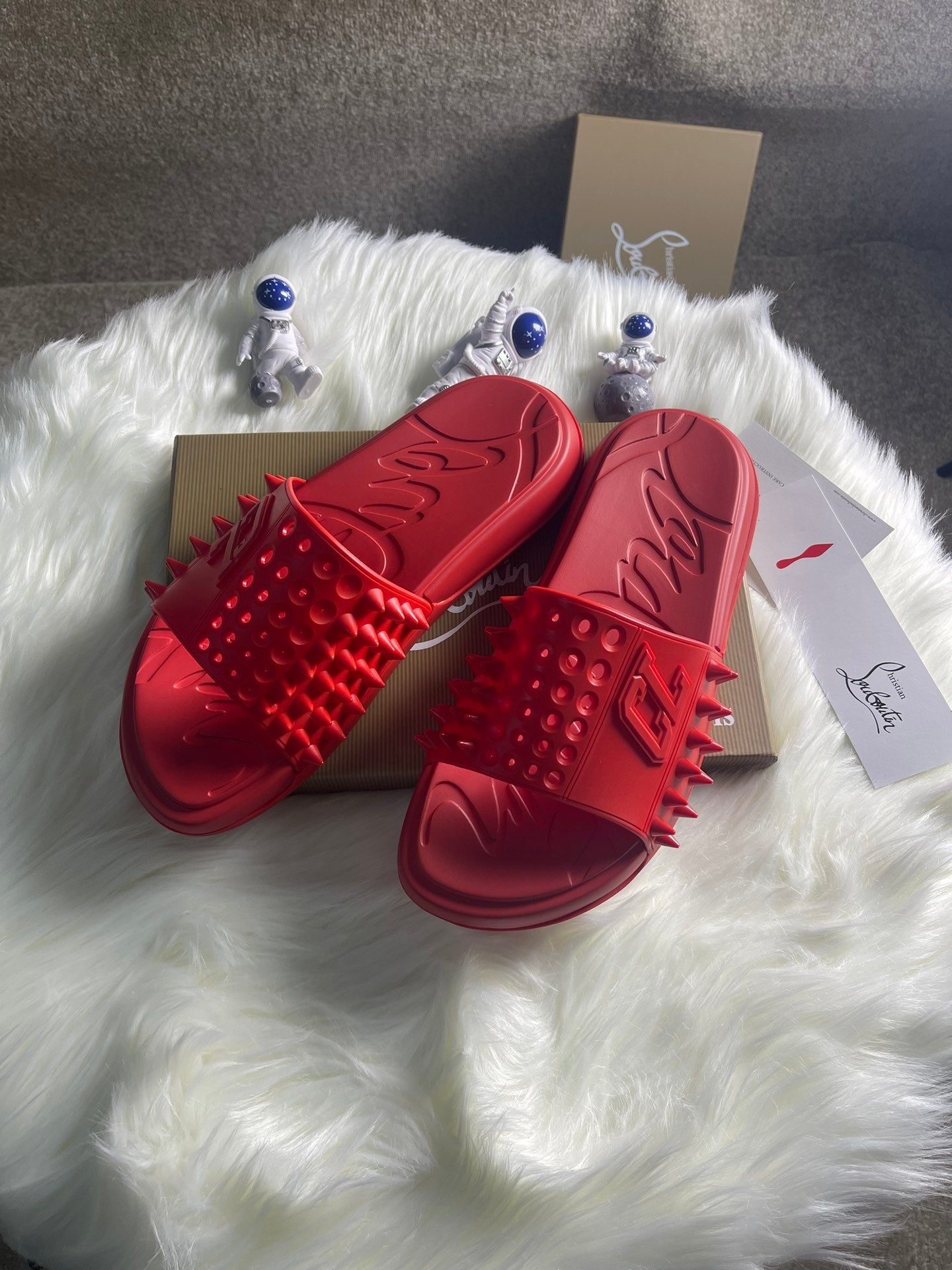 J4A22ZDE Stylish Slippers