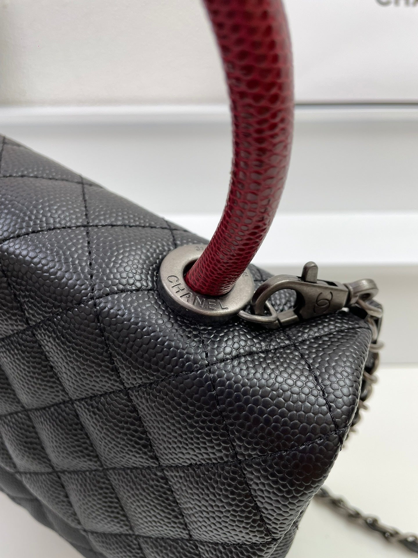 1XC98BDE Stylish leather bag 