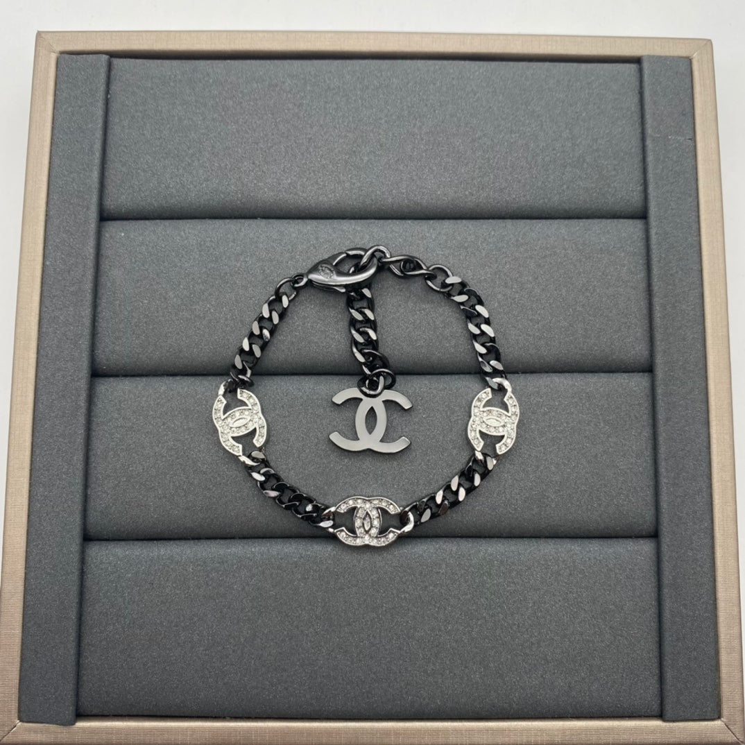 1NC81XDE Stylish  necklace bracelet