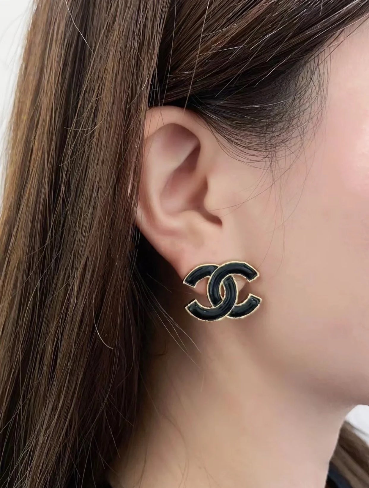 14C504EDE Stylish Earrings