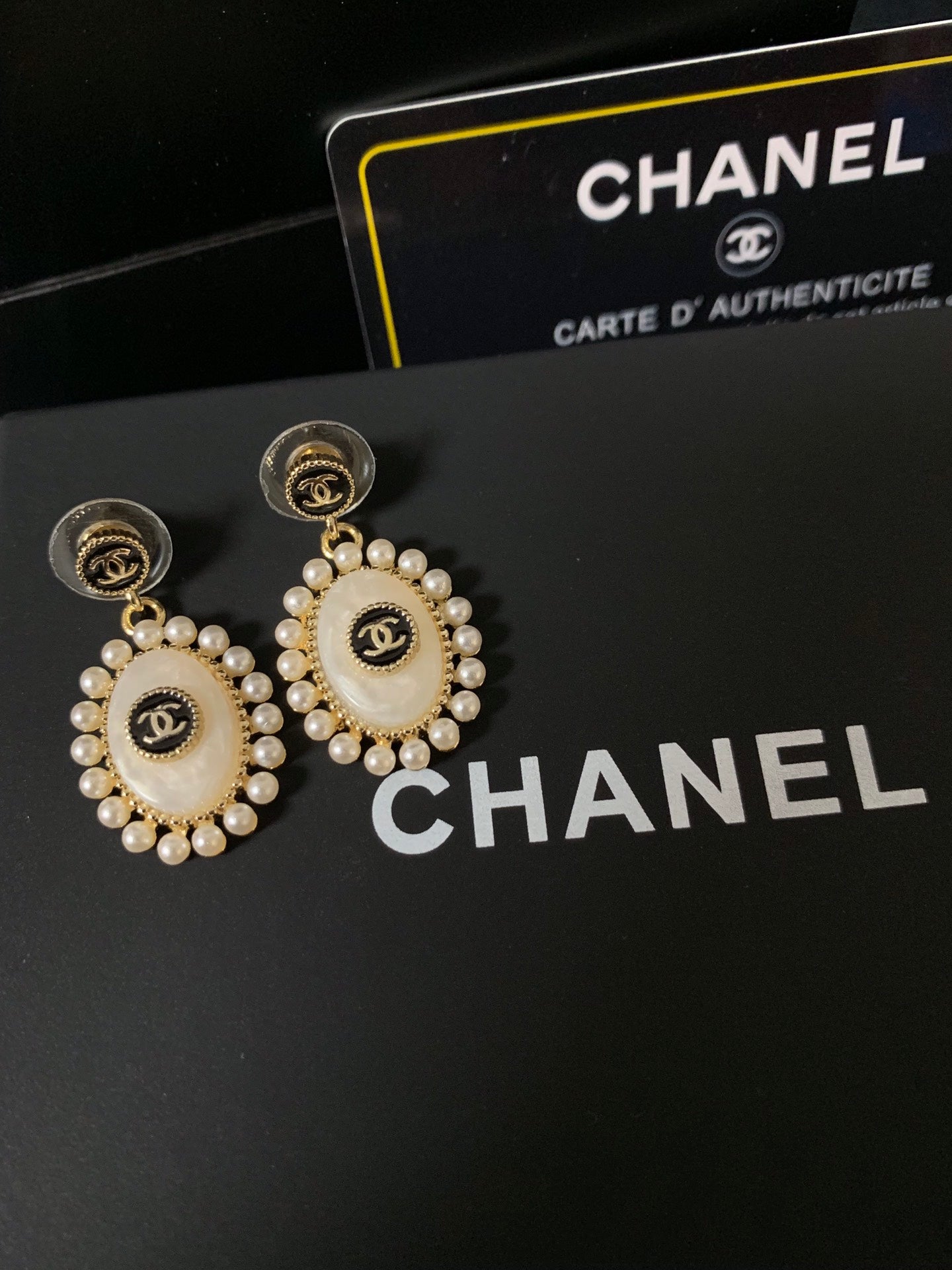 14C87EDE Stylish Earrings