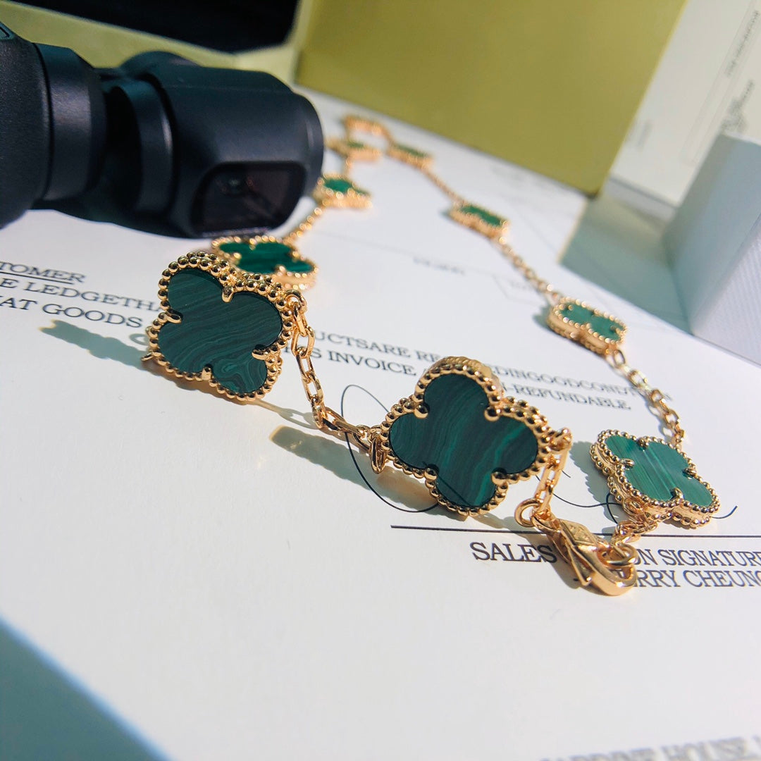 5XVA181XDE Stylish 10 flowers necklaces