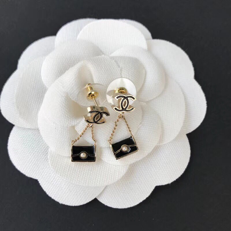 1YC258EDE Stylish Earrings