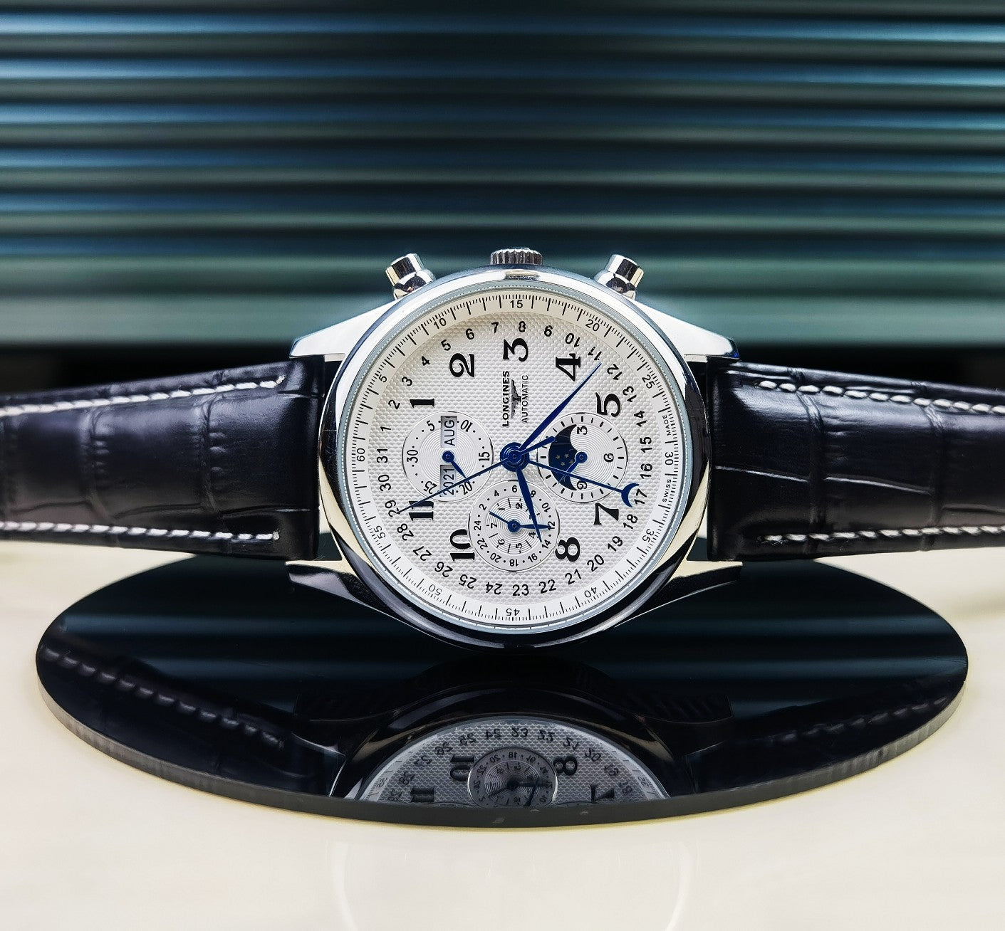 255RA42LDE Stylish Watches