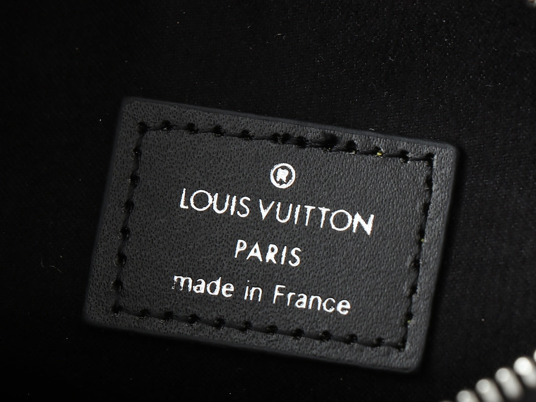 1WE63BDE Stylish leather bag