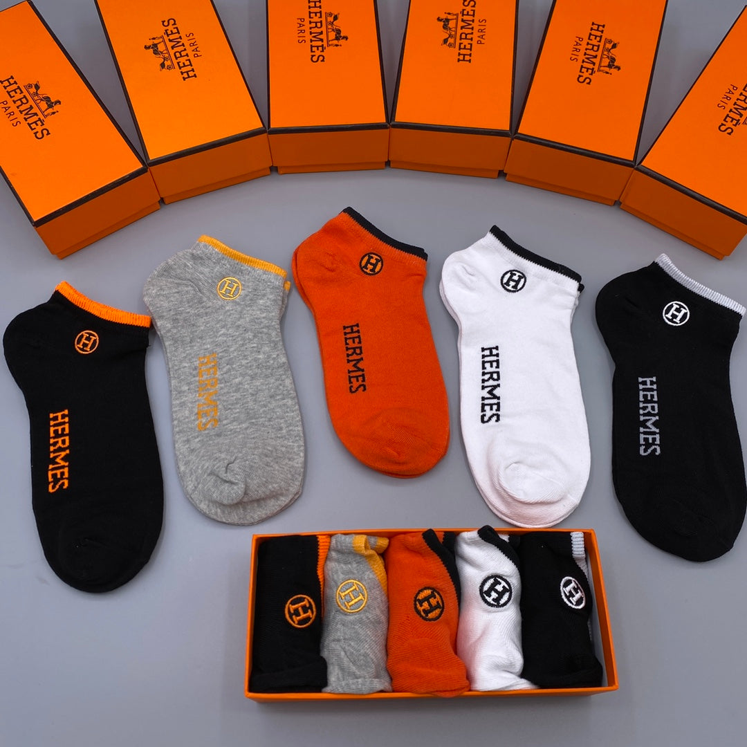 235QH597SDE Stylish socks(5 pairs )