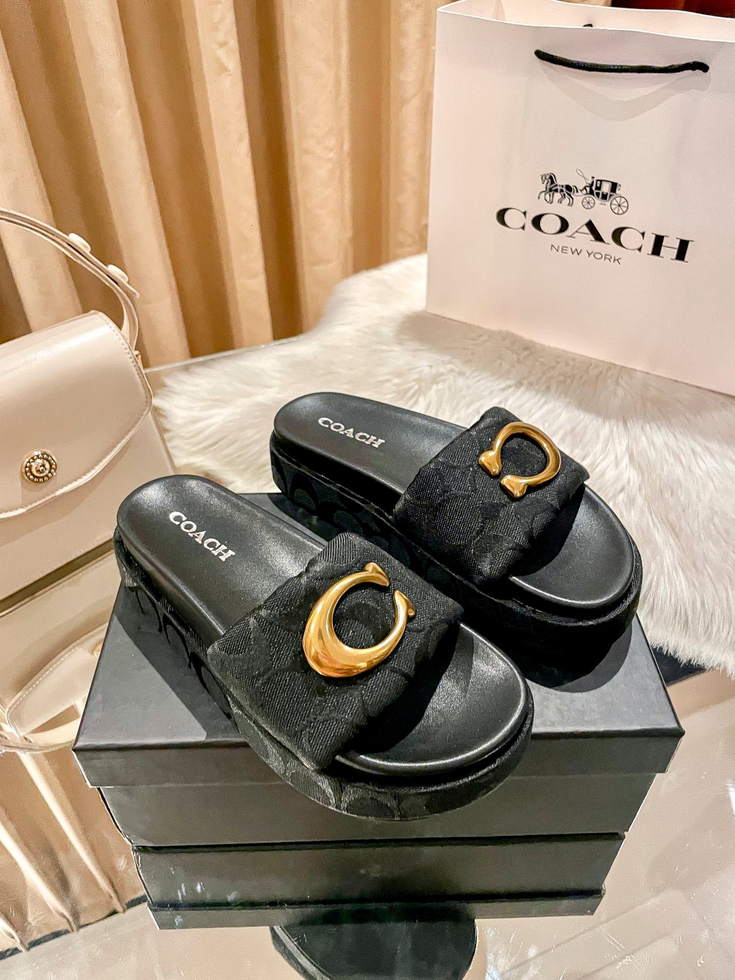 14A173ZDE Stylish Slippers