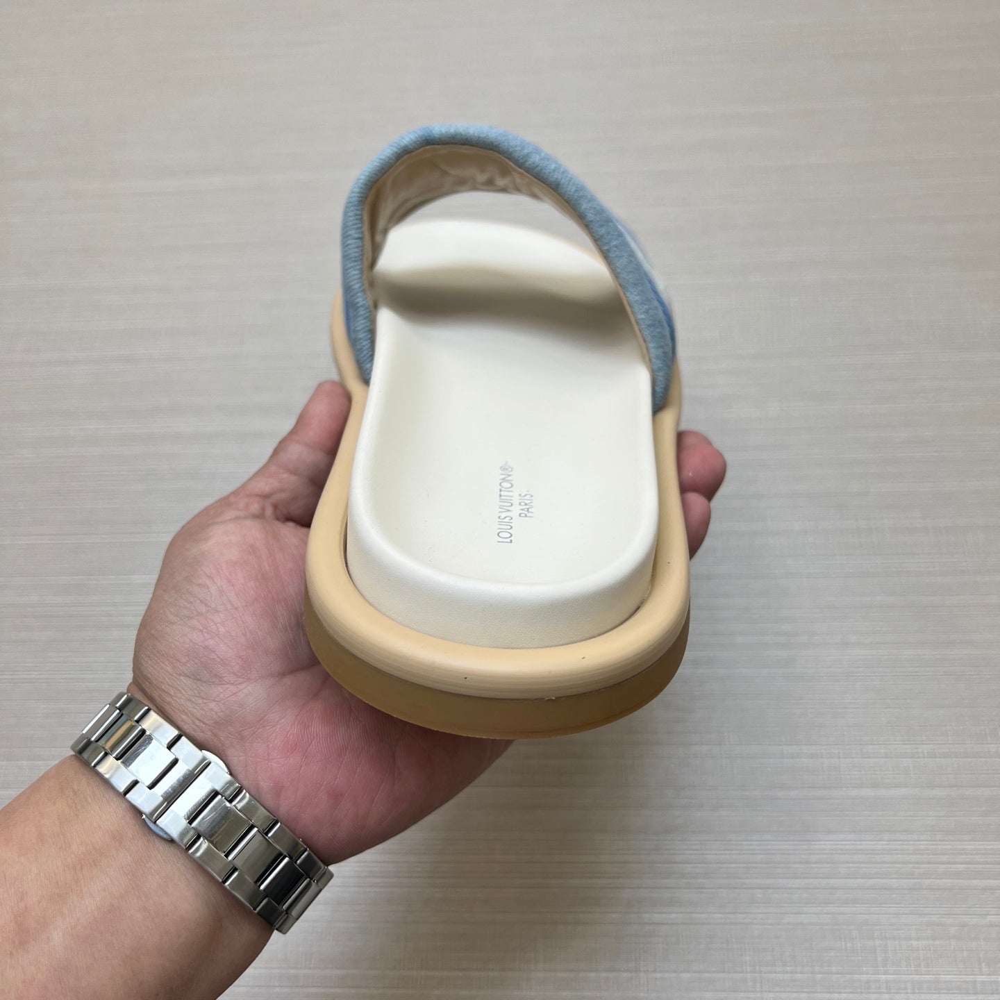 535ZE301ZDE Stylish Slippers