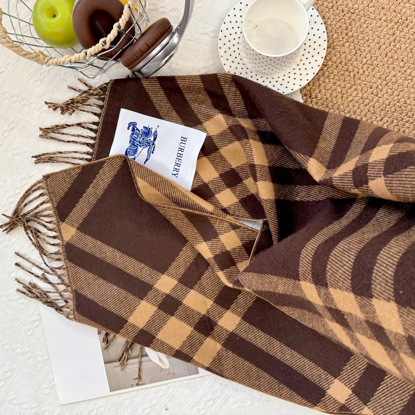185ZR32WDE Stylish Winter Scarves