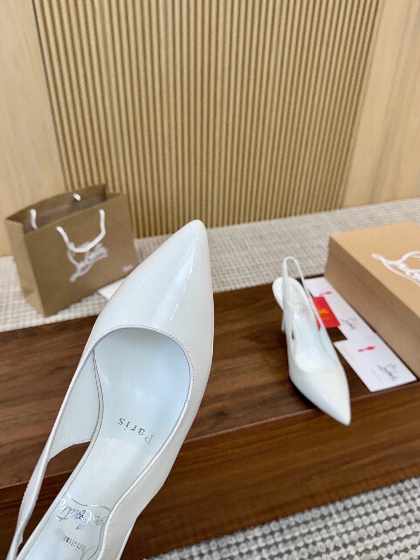 275NA5ZDE Stylish leather High heels