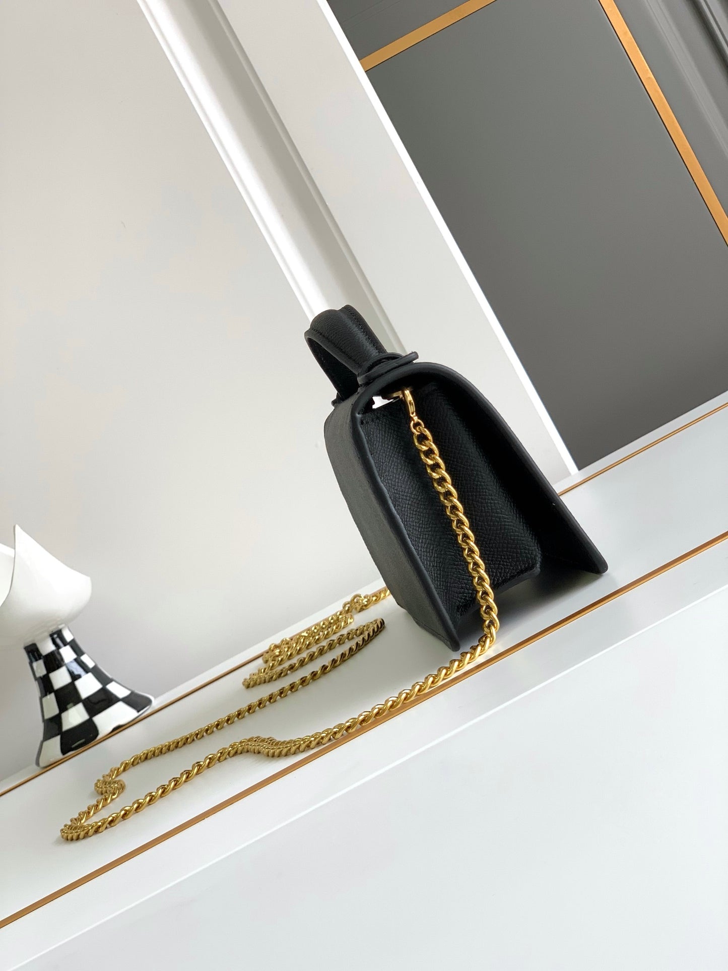 1XVL272BDE Stylish leather bag 