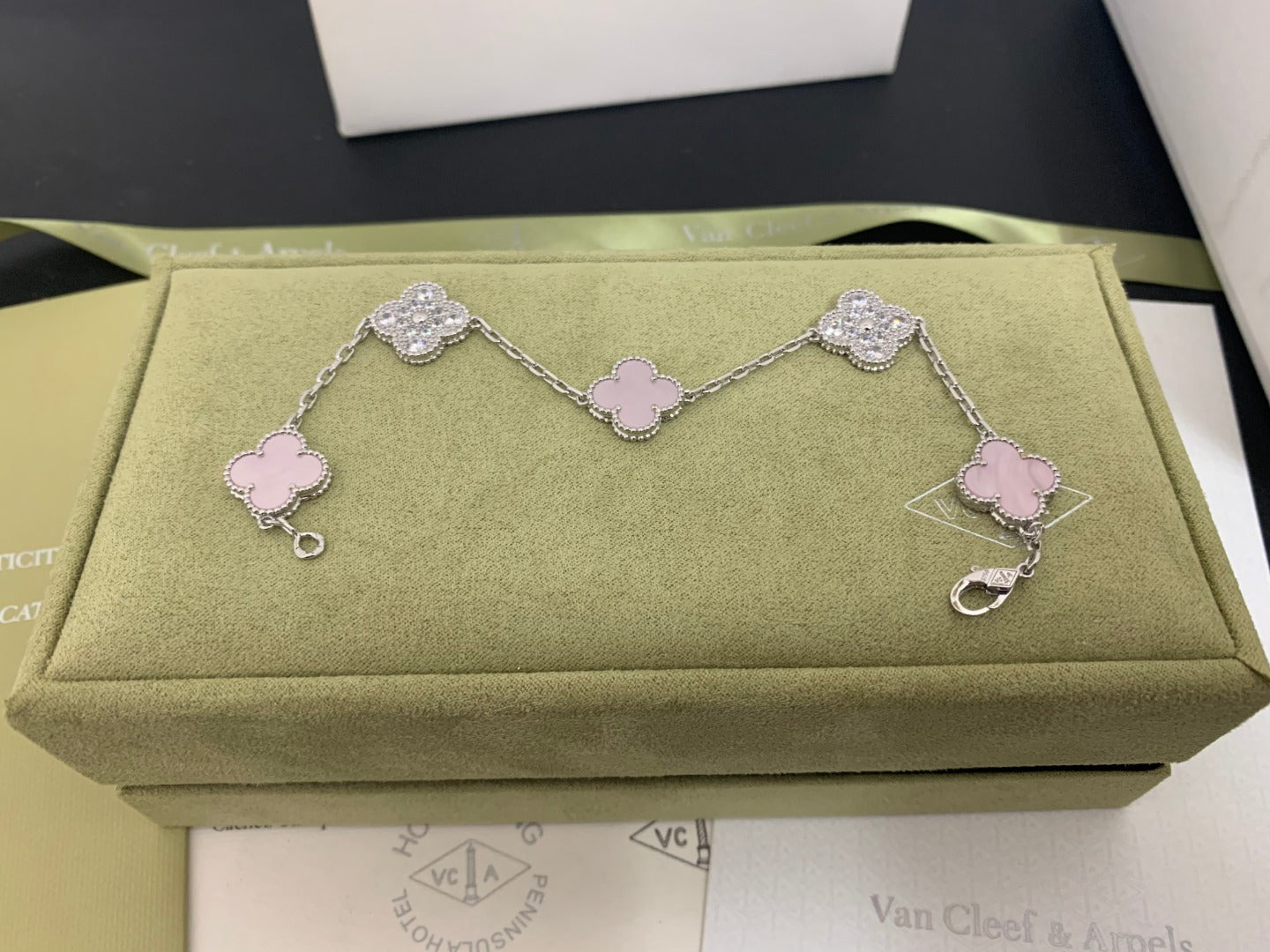 5XVA179KDE Stylish bracelets 5 flowers normal size1.5cm flower