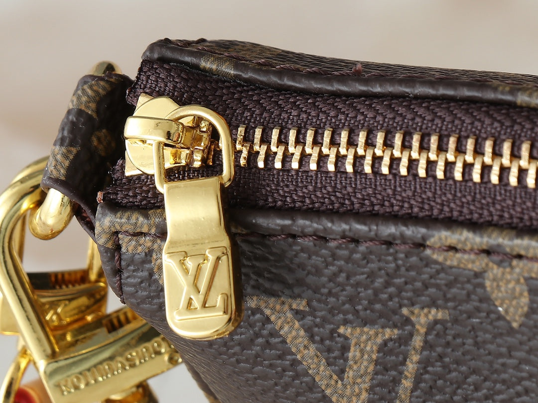 155NE30BDE Stylish leather bag