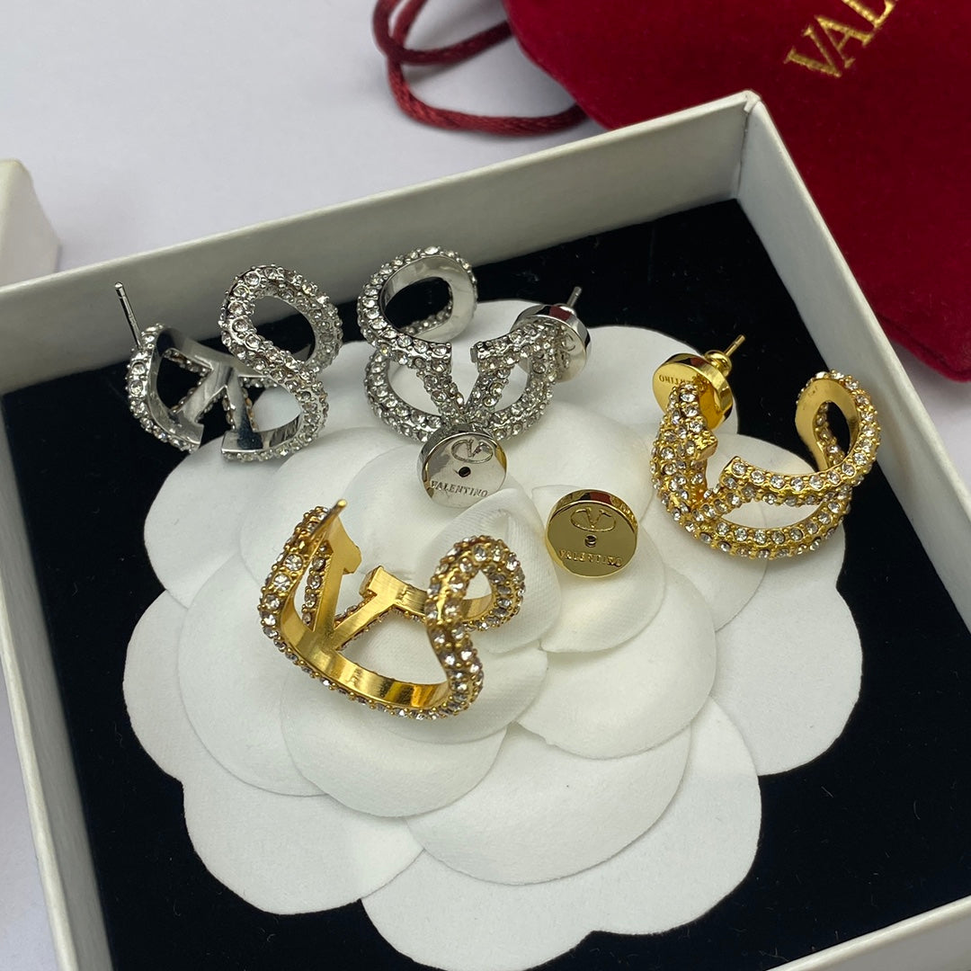 14VL265XDE Stylish Earrings