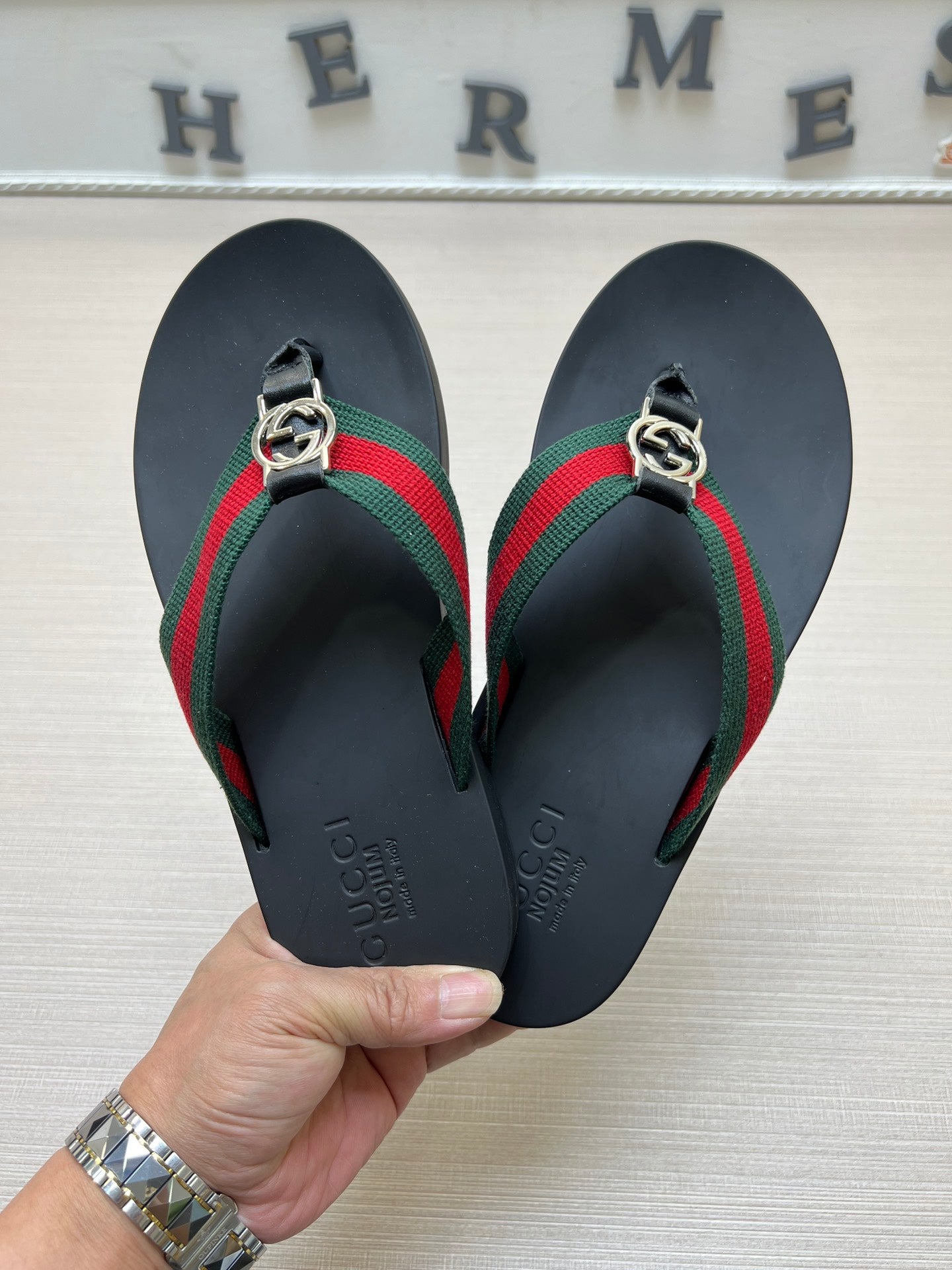 54B13ZDE Stylish slippers