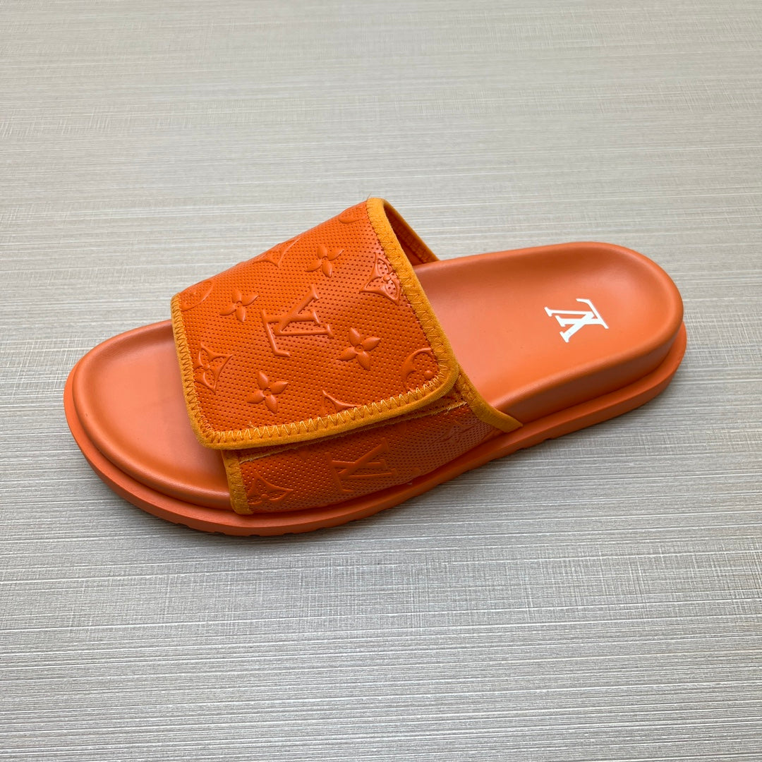 54E112ZDE Stylish slippers