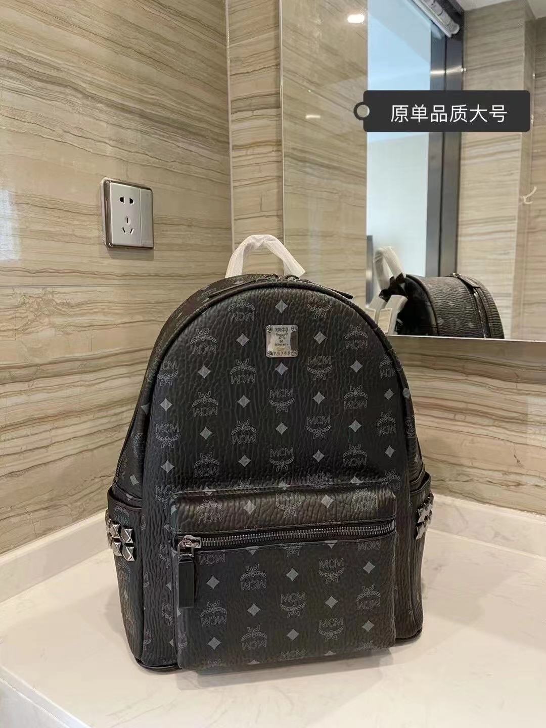 2XM332BDE Stylish leather bag 