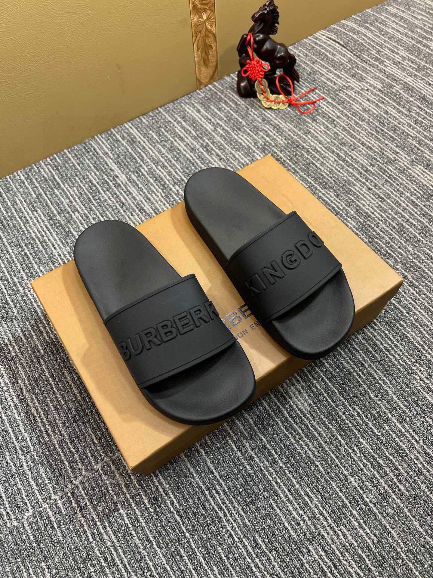 535ZR254ZDE Stylish Slippers