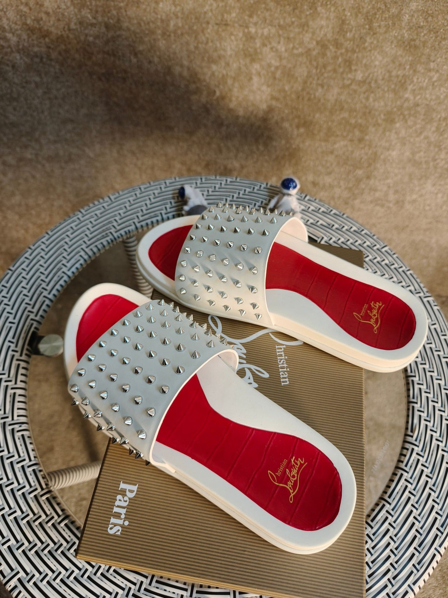 J4A18ZDE Stylish Slippers