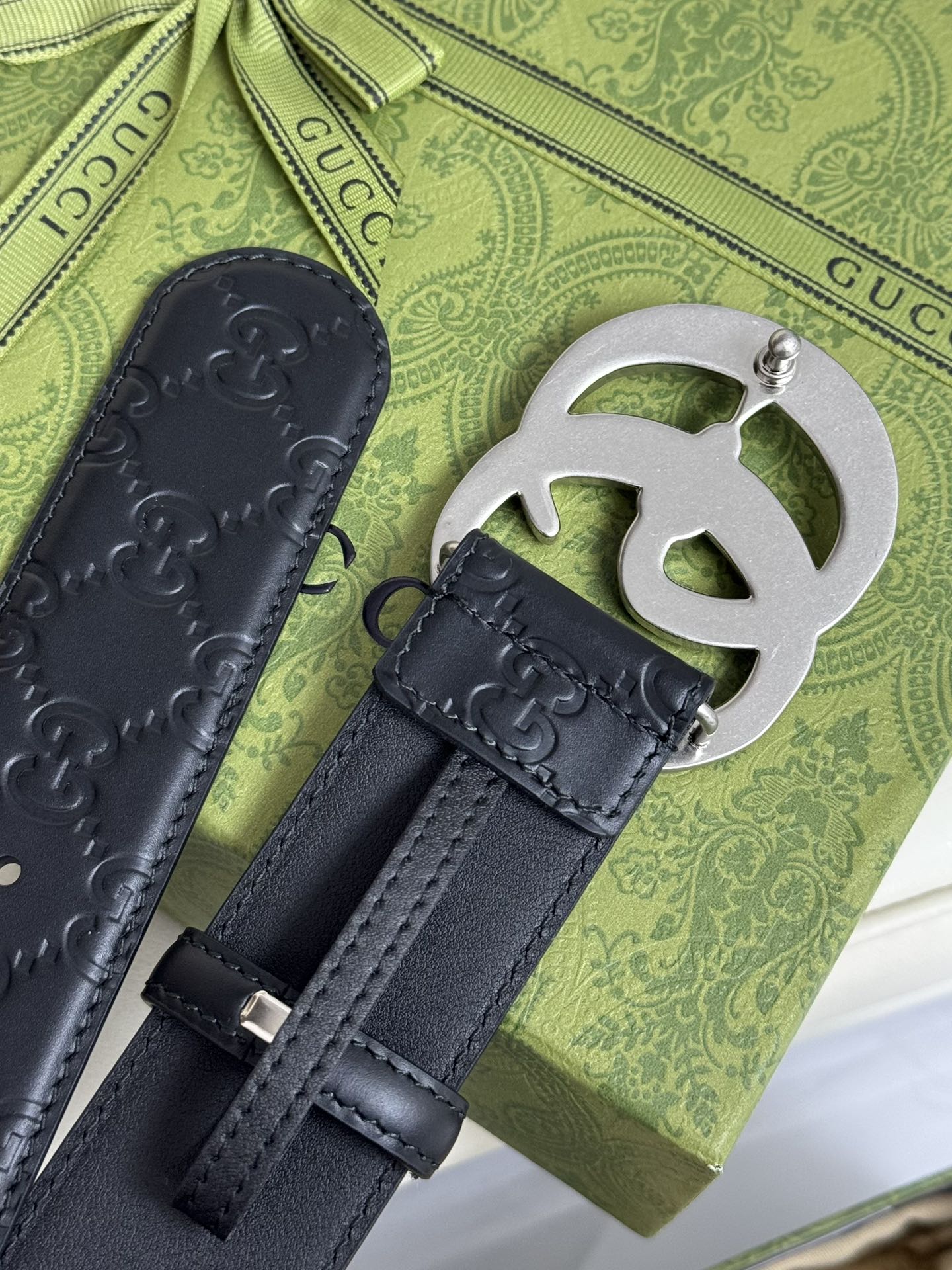 155RB240PDE Stylish  High quality belt With full package