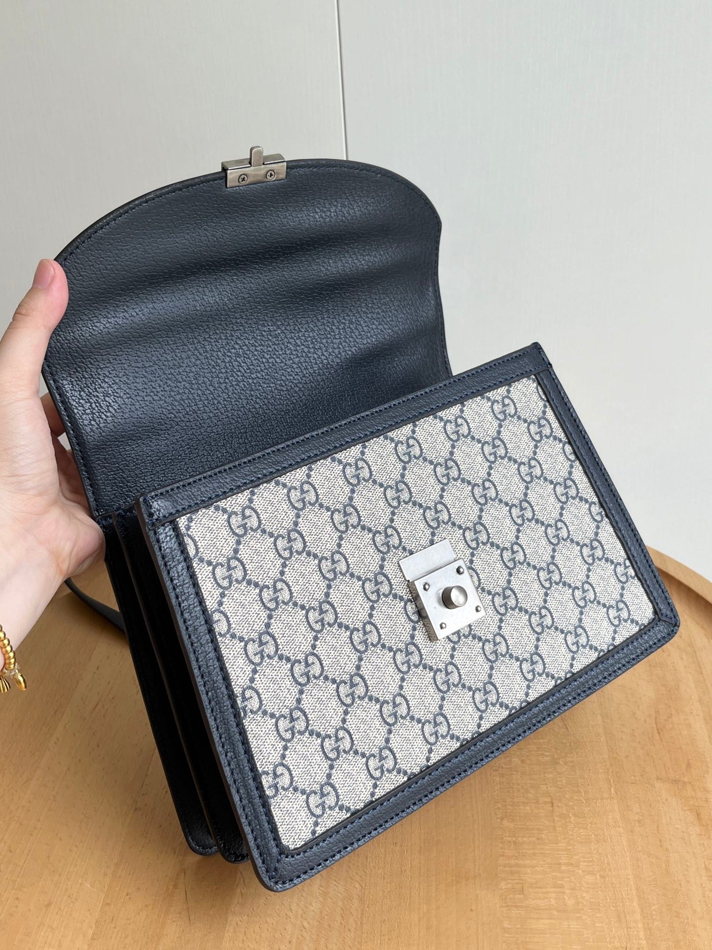 2XB467BDE Stylish leather bag