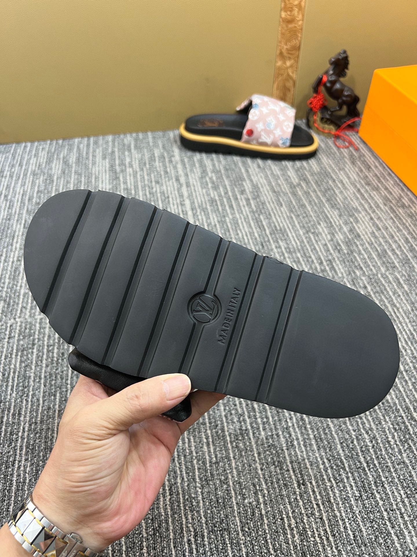 5XF120ZDE Stylish leather quality Slippers