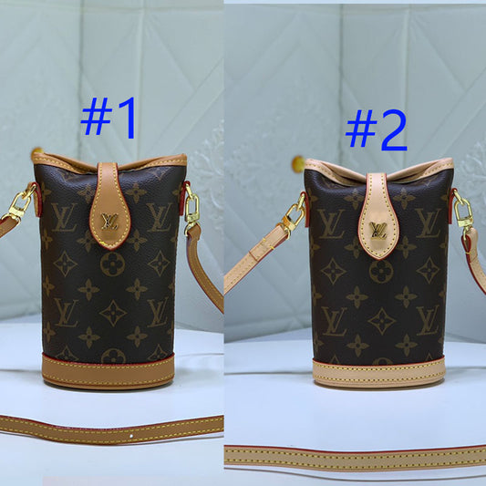 2WE48BDE Stylish leather bag