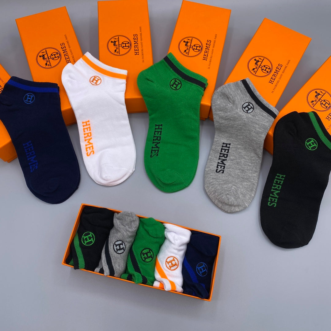 235QH52SDE Stylish socks(5 pairs )